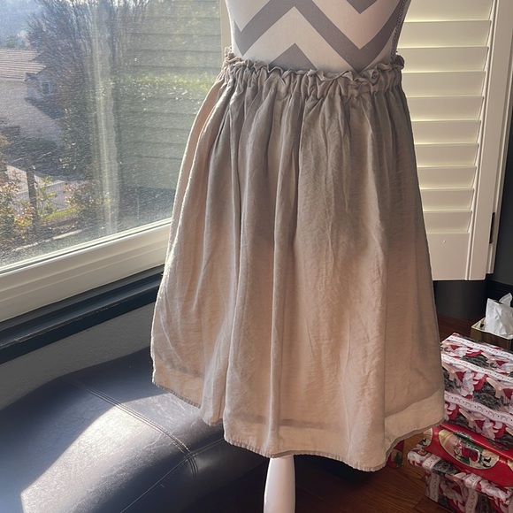 Skirt - Picture 3 of 4